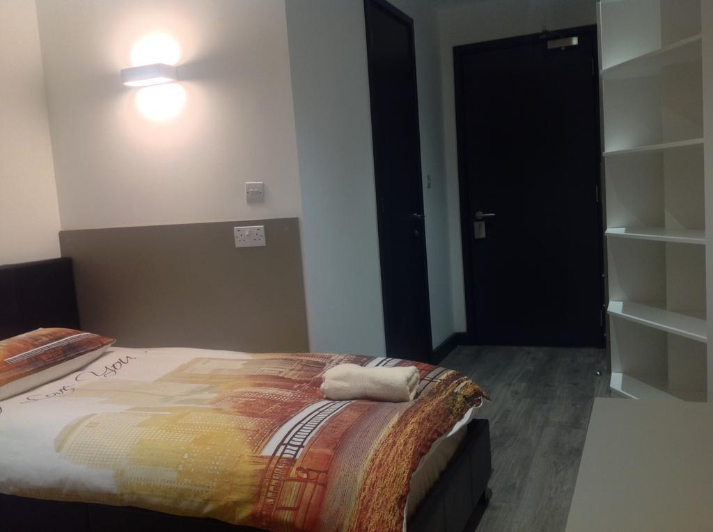 Peace Apartments - Luton Лутон Экстерьер фото